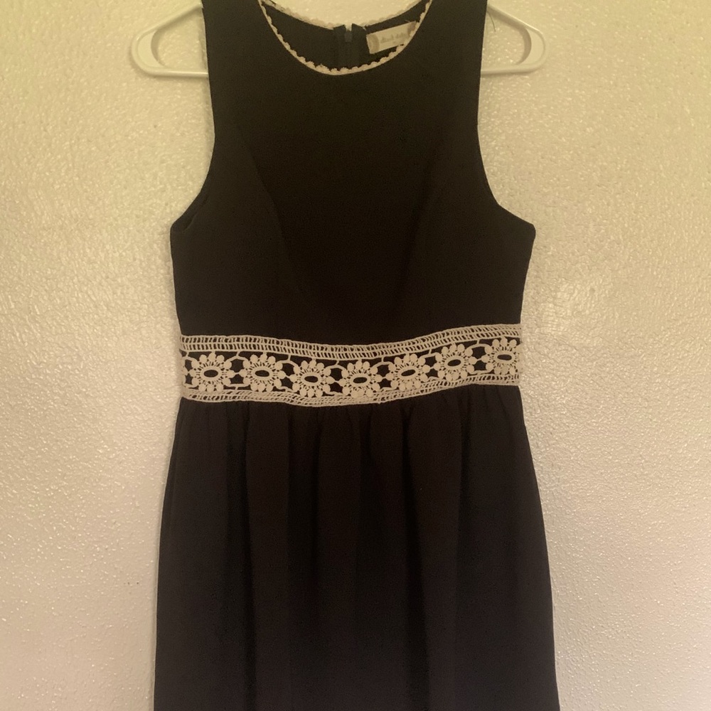Altared state - ✨ Black and white lace dress
